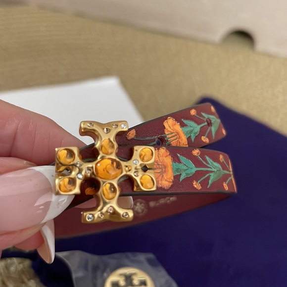 Tory Burch Roxanne Leather Bracelet - Picture 3 of 11